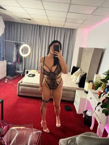 Sonya_Aysa Feeling Hot Immagine 