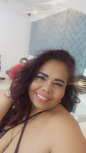 AshleyGrahams ABRIL Pic 2