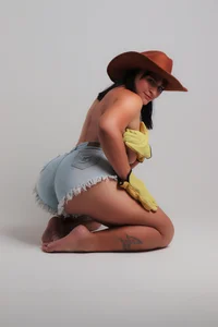 Luna_Florez yehaaa! Pic 4