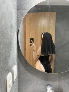 aliciia_23の🧎🏻‍♀️‍➡️🙏の 3枚の写真