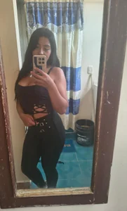 Lilith_Mills Public Pic 6