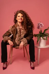 CelineBoyergold lady图片 5