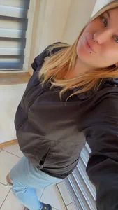 RubyyBlue Public 사진 5