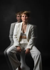 IsabelTelle Me  4. fénykép