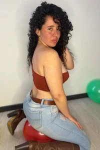 Valeria__soler Spechial show: boom balloons Pic