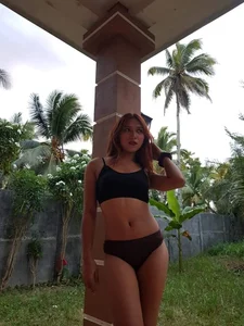 urlovelyfreya Public Foto 5