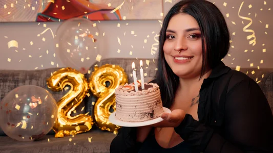 karo_linee1 HAPPY BIRTHDAY 🌸🎊 Foto 3