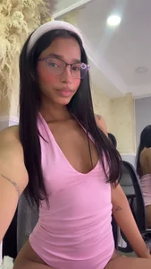 ScarletEvanss_: April is here ♥ ( 3 фото)