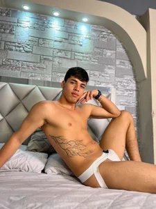 Benjamin_More Just for you Immagine  4