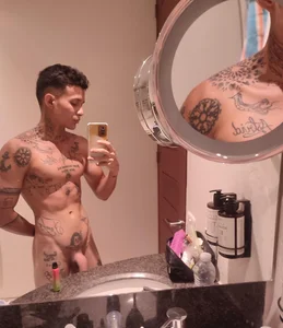 strong_dick7in Public Kuva 3