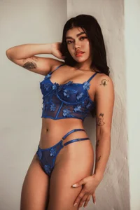 NaylaGrey kullanıcısının Sexy blueee💦💎 albümü -  4 fotoğraf