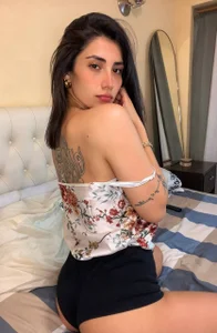 Tell me how badly you want me, baby. 💦 od IsabellaGonzalez  7 snímek