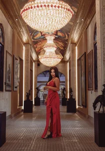 ximenawilliamss In the palace Pic 7