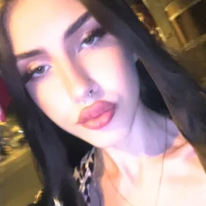 Humble_Peach Public Pic 2