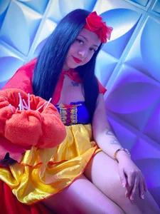 Dark Queen🤍👑 de slut_anal_  5 photos