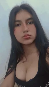 LexiiBloom: Public ( 3 фото)