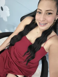 aixa_15: Long hair queen ... and dirty thoughts. "👑💦 ( 2 фото)