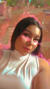 aandreaperez Andrea Poză