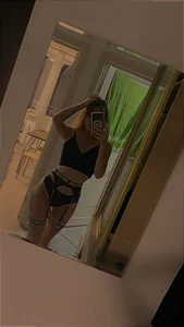 BettHarriss XXX nøgenfoto 7