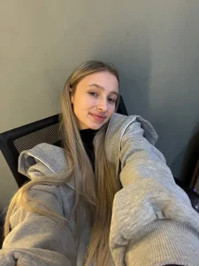 Public de ClonedAge Foto 7