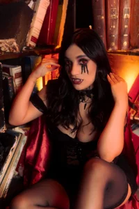 Tania_Diaz_ Boo 👻, it’s Halloween🎃 Pic 7