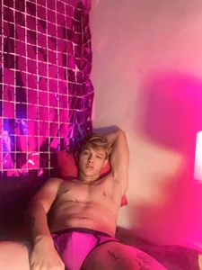 izan_20 Pink 💓🌸 圖片 8