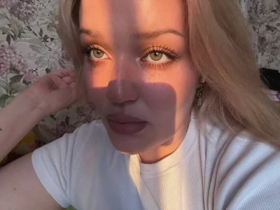 Michele_Greenn Sunny Pic 2