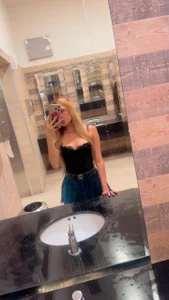 Scarlett_Lee1 Me Pic 5