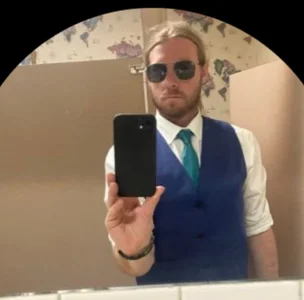 Johndoe2292: Public ( 4 фото)