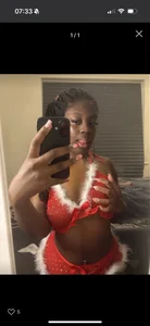 bry8661のRed🍒❤️の 2枚の写真