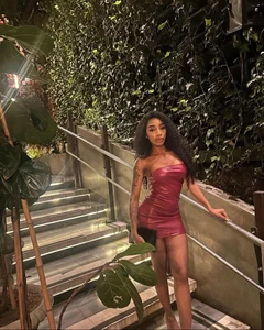 angelessmith1 Do you like my dress? Pic