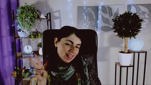 MartaEdamsの“Nature does not age; instead of faded works, it gives birth to new onesの 4枚の写真