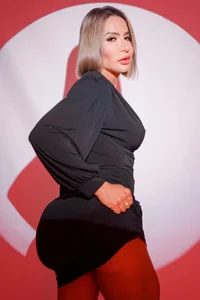 Christiekroes_ Elegance on Fire ✨ Foto 2