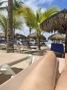 zoewillian beach and sand 🏖👙 Pic 4