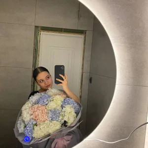 Public de LinRamlall Foto 3