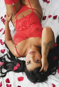 Michelle_johnson_ Sexy and powerful 🔥 Pic 5