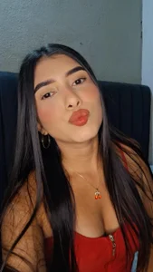 Stephany_Skinny_pm Public Pic 8