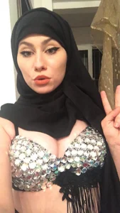 DesireeAnn Selfies صورة واحدة|DesireeAnn Selfies صورتان|DesireeAnn Selfies  2 صور|DesireeAnn Selfies  2 صورة