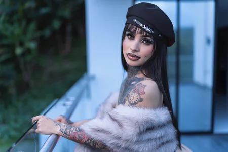 CleeoAdams_ Poolside Temptation 💦 Immagine  7