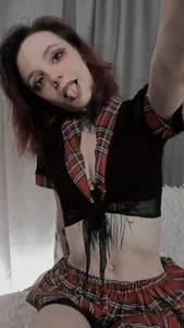 AngelEllie Tempt Me 💋 Pic 3