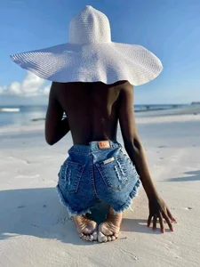 Petite_Ula Public Pic