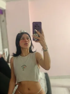 Narastorn Do we smoke together? 🚬 Hình