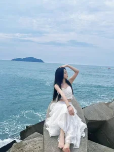 U-R-HEREPublic图片 4