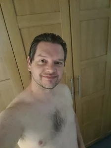 Me od mrtickle1000  6 snímek