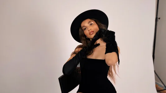 Black hat tease od Mimi_Mira  3 snímek