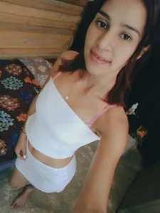 Zoe_axxelll love Pic