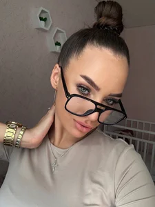 QueenGelikのLab Coat to Lingerieの枚の写真