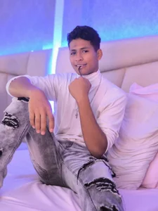 DominicObrait Sexy Boy Pic 4