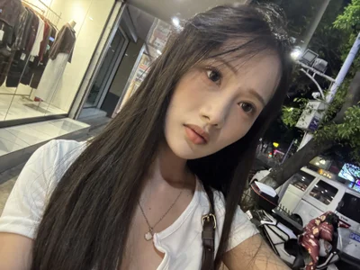 xiaoxiao1001 Public Hình 3