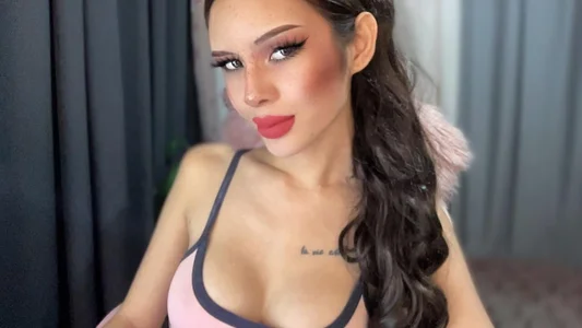 lilith145 Sexy Trish Kuva 2